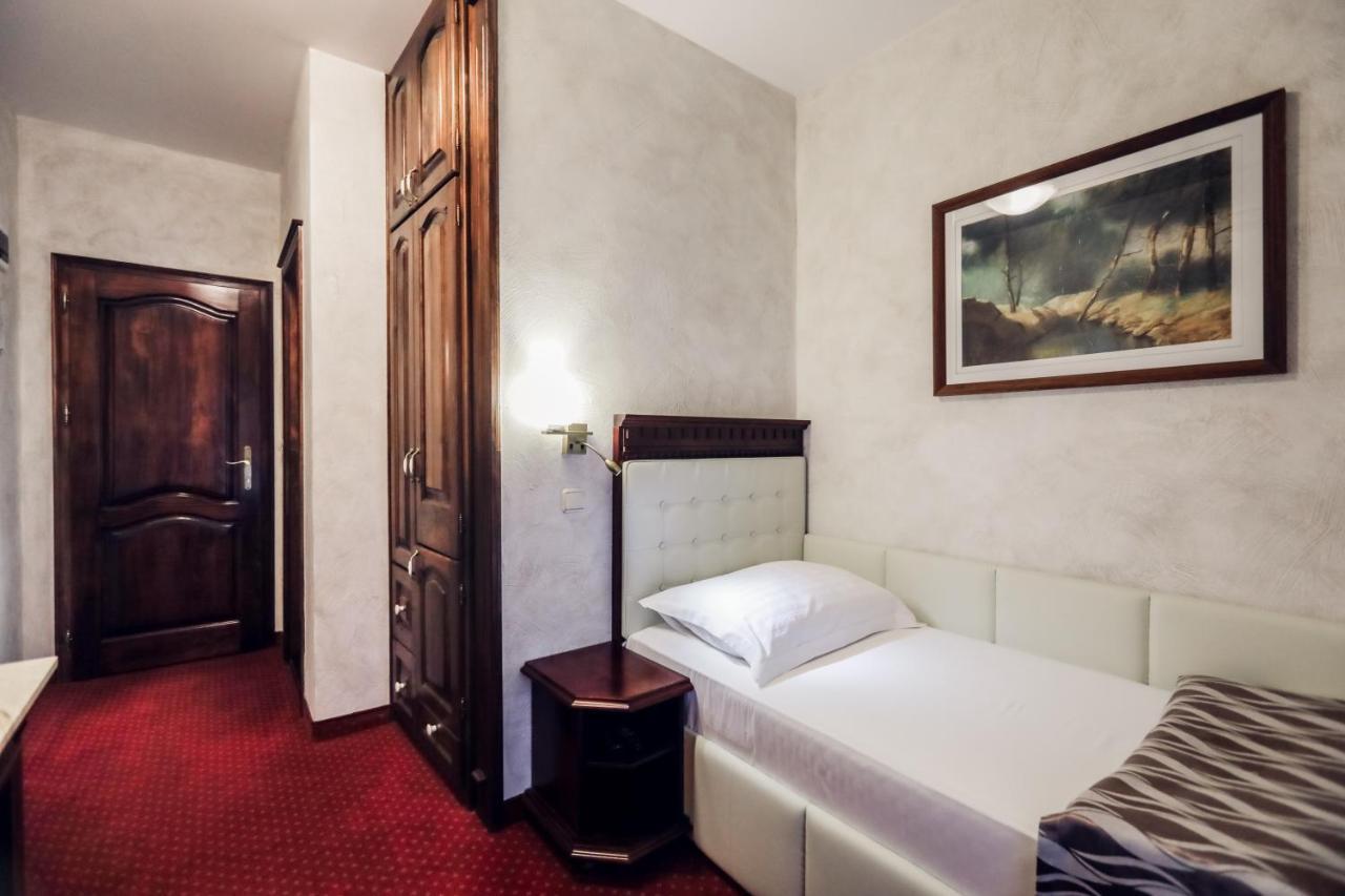 Hotel Dunav イロク エクステリア 写真